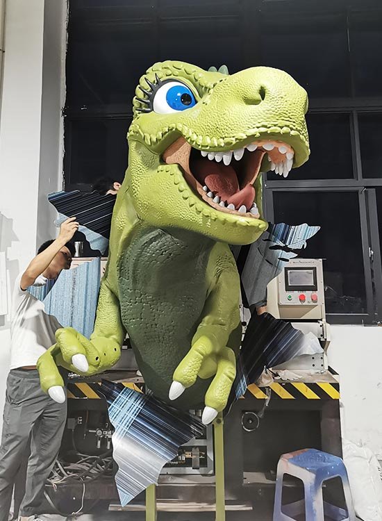 animal statue of dragon design