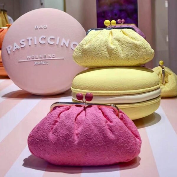 weekend pasticcino bags display props