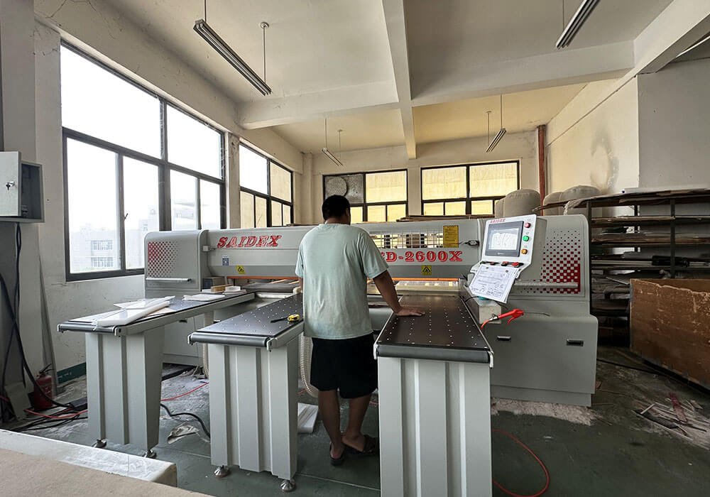 VmDisplay Solution team-acrylic display prop manufacturing