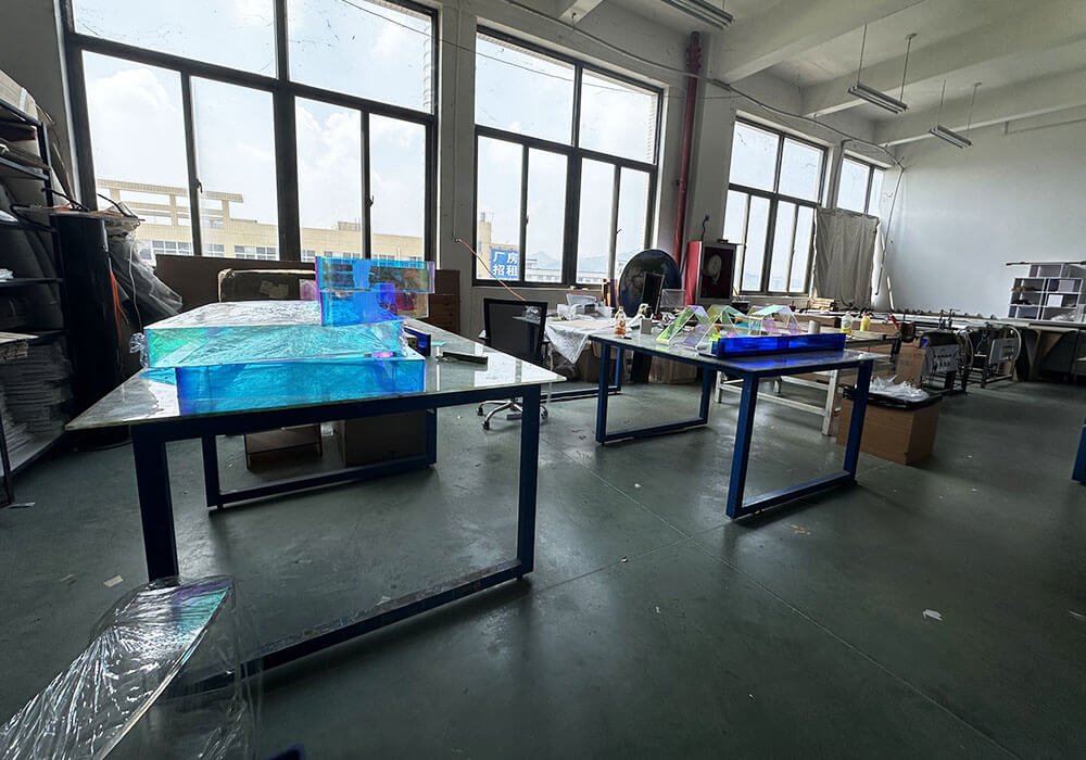 custom acrylic display manufacturing