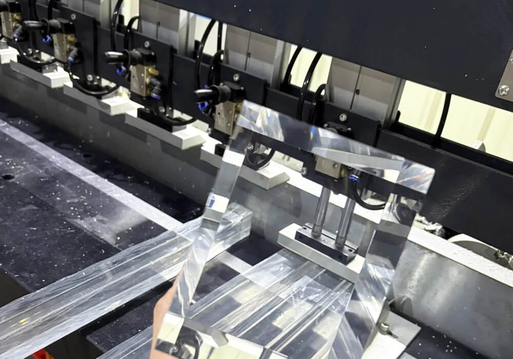 luxury acrylic polishing retail display props manufacturing