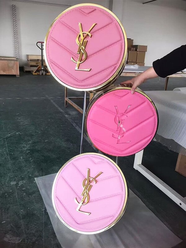 professional display props factory in China to offer custom cosmetic VM props